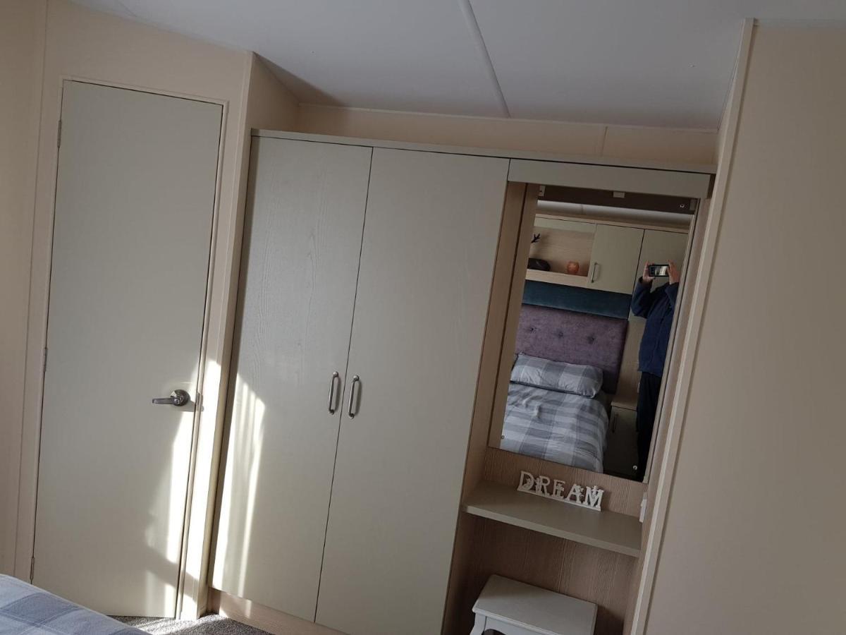 6 Berth Deluxe Caravan Palm Grove 42 Chapel Saint Leonards Exterior photo