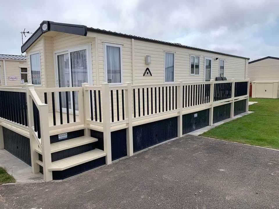 6 Berth Deluxe Caravan Palm Grove 42 Chapel Saint Leonards Exterior photo
